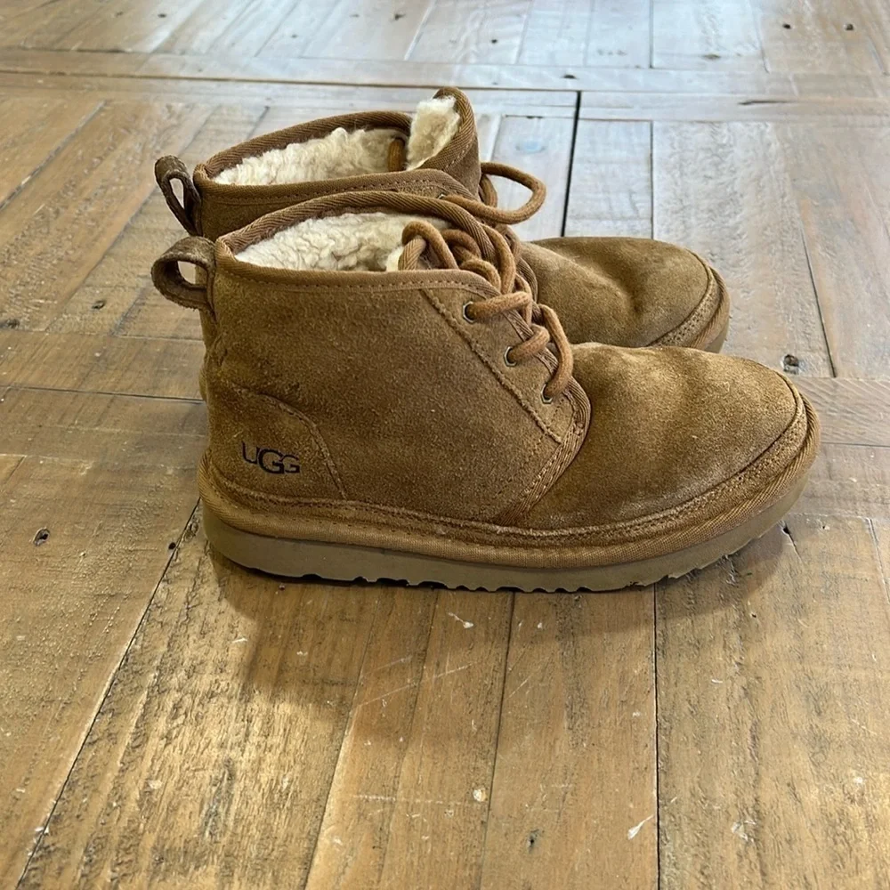 Ugg Neumel sheepskin leather Sherpa lined Chelsea boots